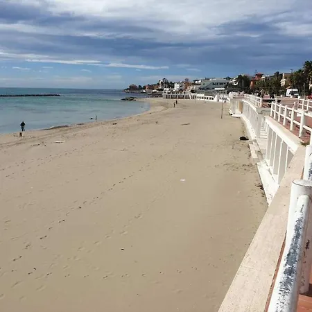 Baia Di Luna Couette-café