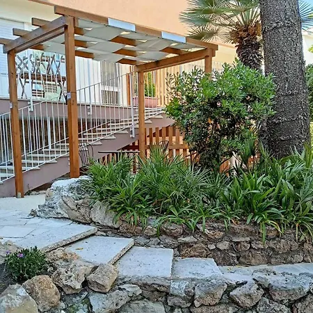 Baia Di Luna Santa Marinella